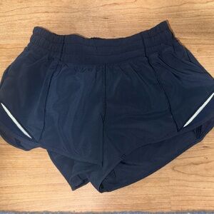 lululemon athletica Women's Hotty Hot 2.5” Shorts - Navy